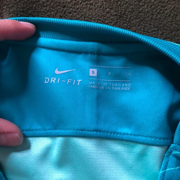 Barcelona soccer jersey with neymar print - Picture 4 of 5